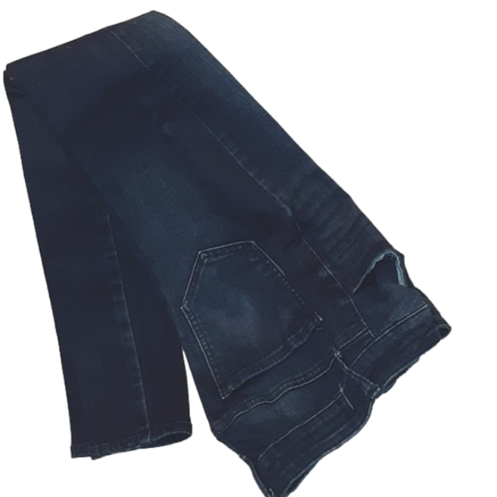 Sz 3/26 - DENIM DOES IT!!